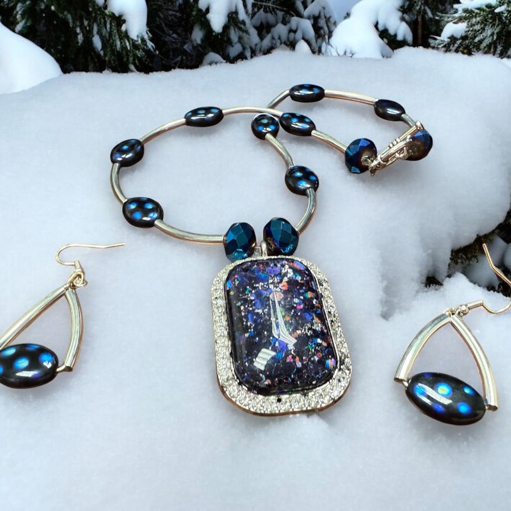Elegant Silver and Blue Jewelry Set